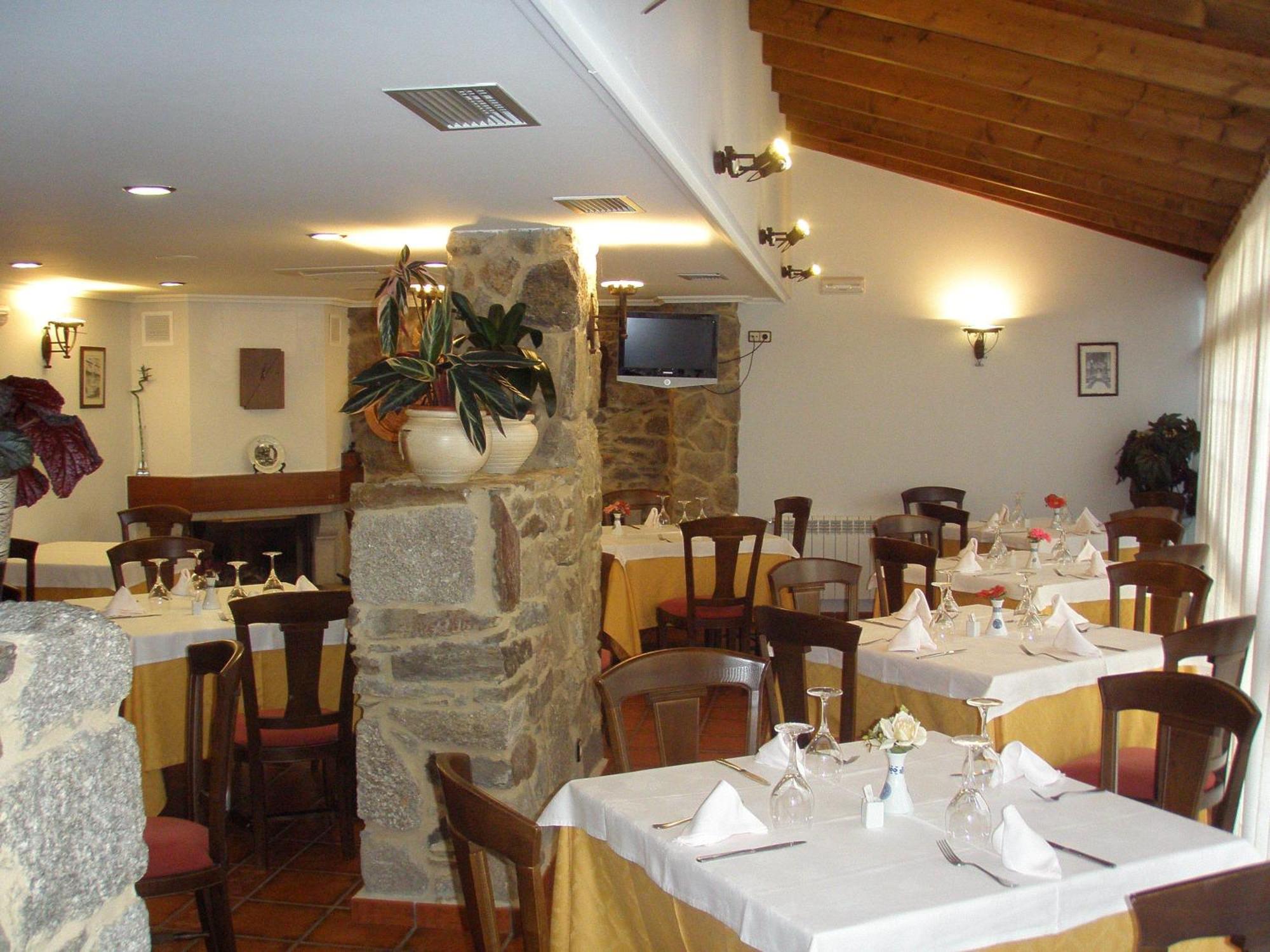 Hotel Caldelas Sacra-Pension Rustica 3 Estrellas Castro Caldelas Εξωτερικό φωτογραφία