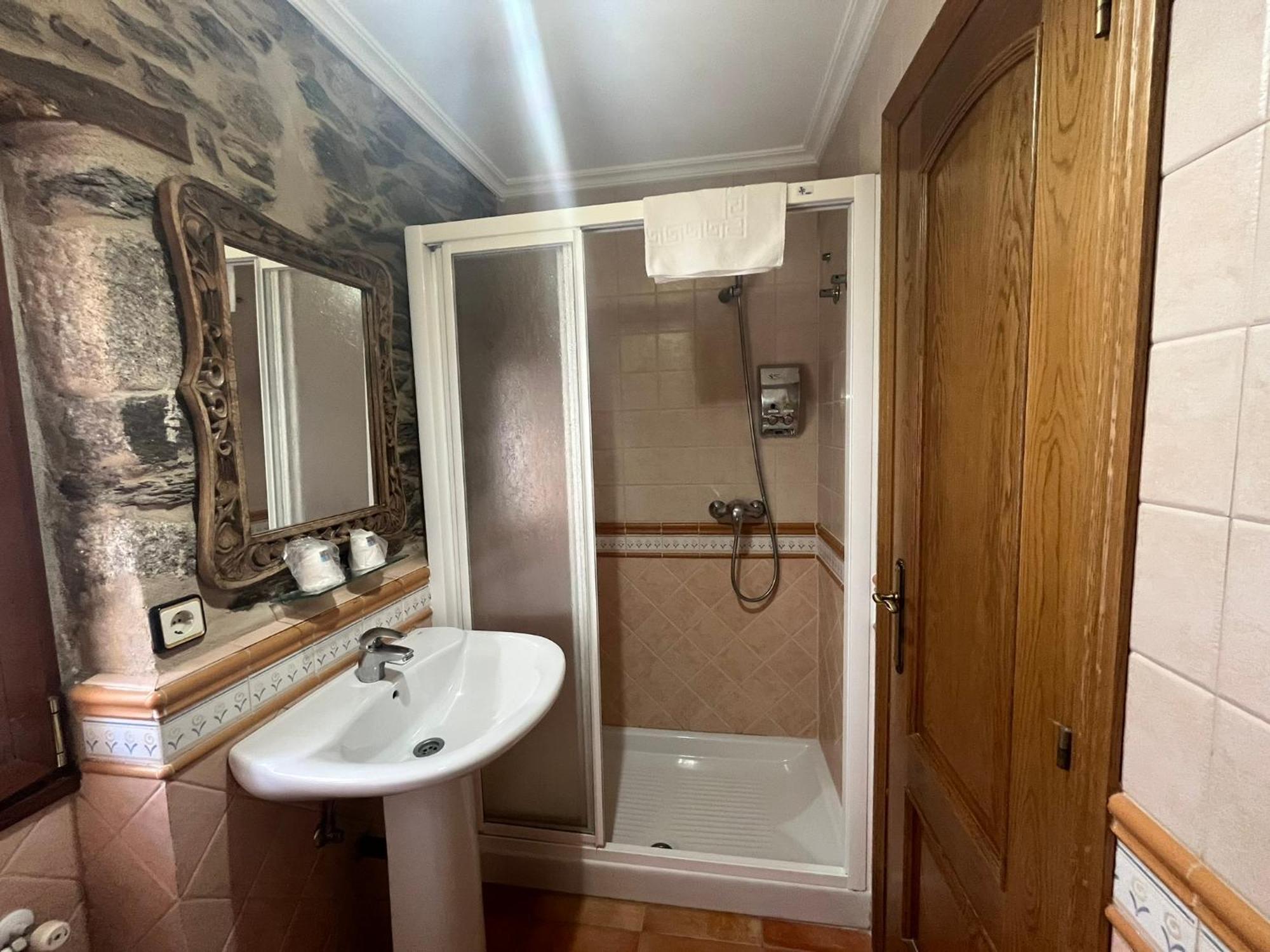 Hotel Caldelas Sacra-Pension Rustica 3 Estrellas Castro Caldelas Εξωτερικό φωτογραφία